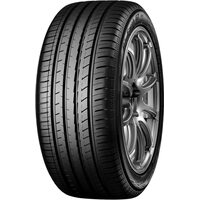 Yokohama 215/65R16 98H BluEarth-GT AE51E